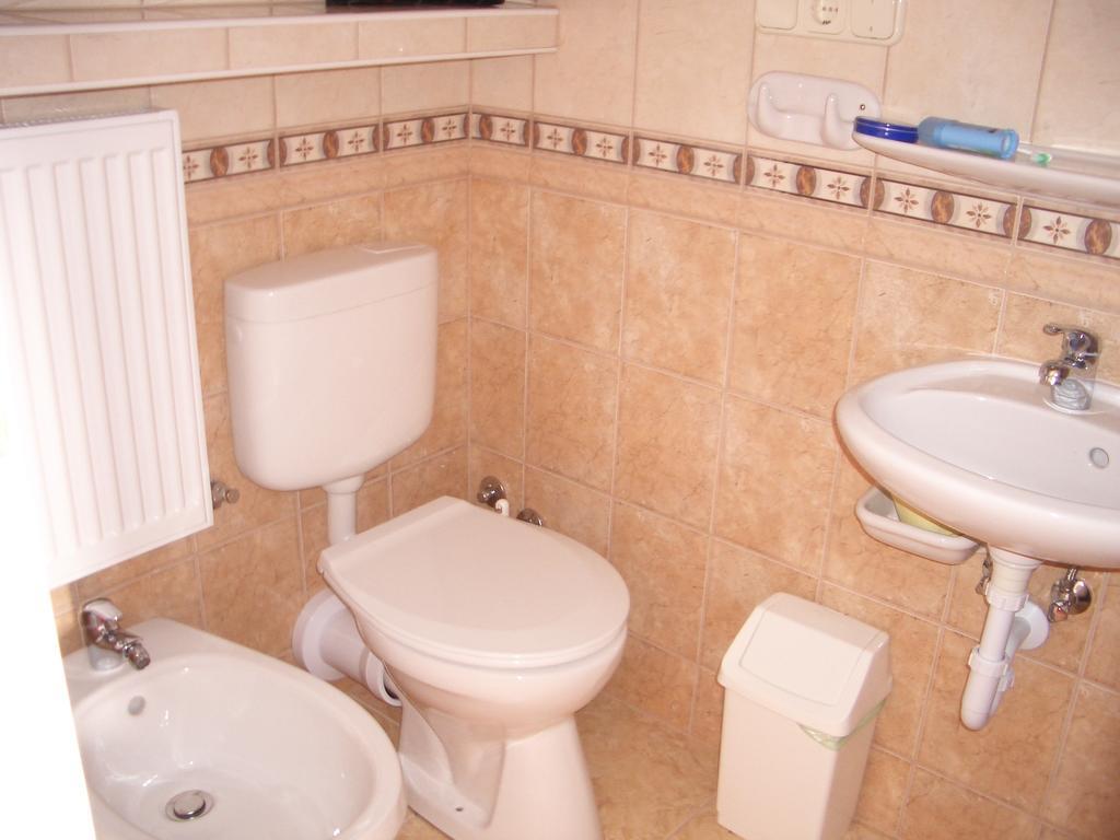 Hegyi Villa Hévíz Habitación foto